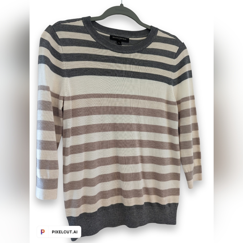 Women's Banana Republic lightweight 3/4 sleeve sweater
